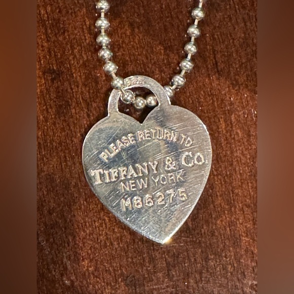❤️ Authentic Silver Return to Tiffany & Co. Heart Pendant Charm on 34” Chain ❤️ - Picture 5 of 10